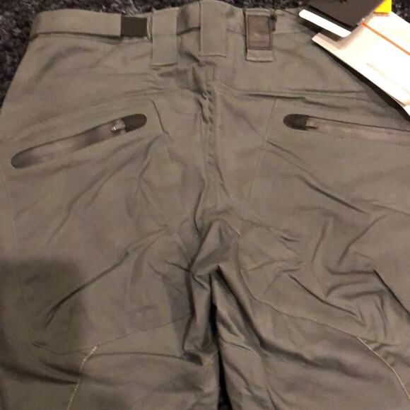 Coldsmoke KAPVIK 3/4 Length Hiking Biking Pants Olive Green  Size XS - Picture 7 of 8